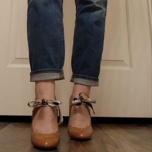 Brown patent leather chunky heels